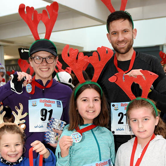 Participants at Reindeer Run