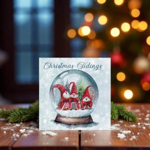 Gnome Globe Christmas card (Pack of 10)